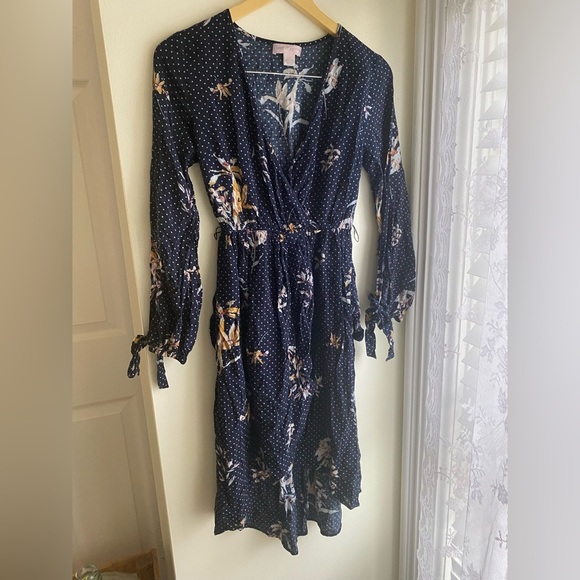 Band of Gypsies Navy Long Sleeve Dress Polkadots Floral Surplice Size Small - Picture 1 of 5